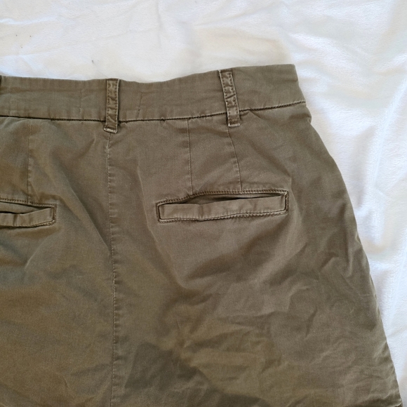 Anthropologie Kelyn Pleated City Shorts - Picture 4 of 8